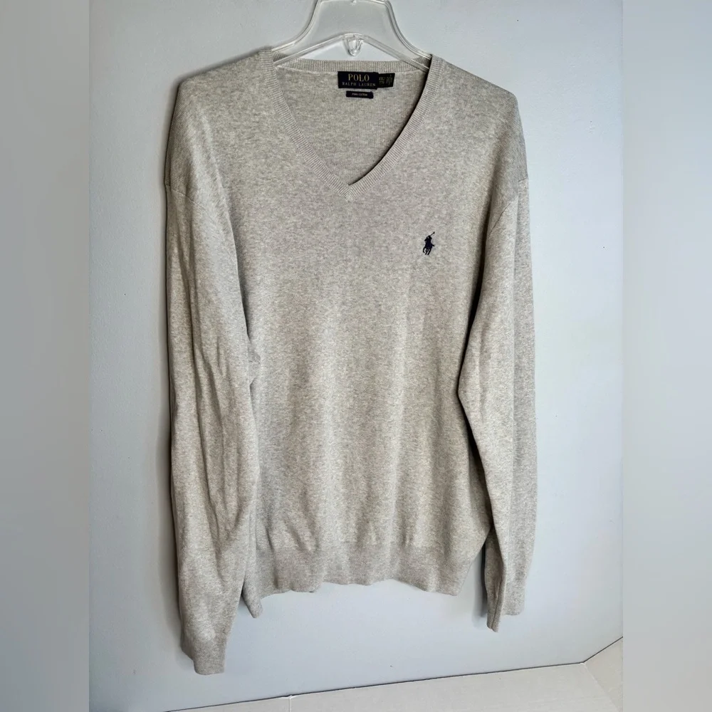 POLO RALPH LAUREN GRAY VNECK LIGHT GRAY SWEATER